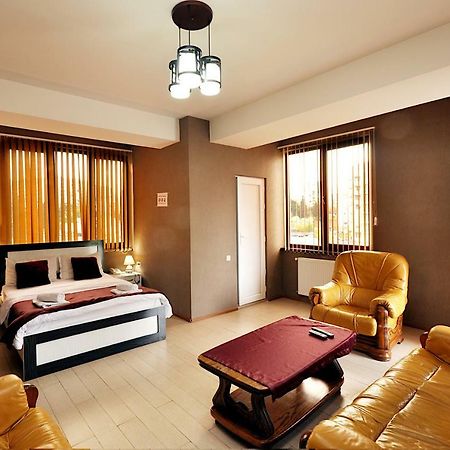 טביליסי Hotel Kavela מראה חיצוני תמונה
