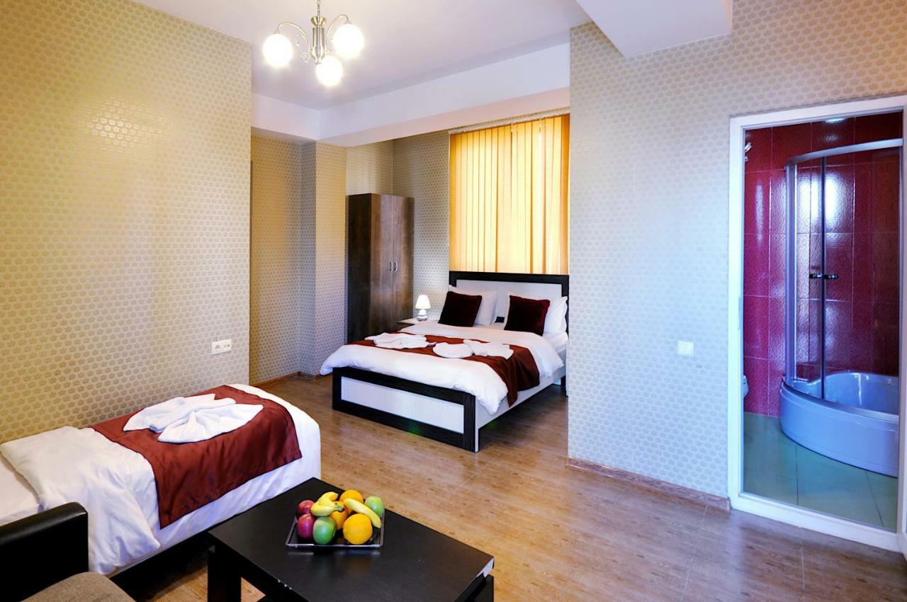 טביליסי Hotel Kavela מראה חיצוני תמונה