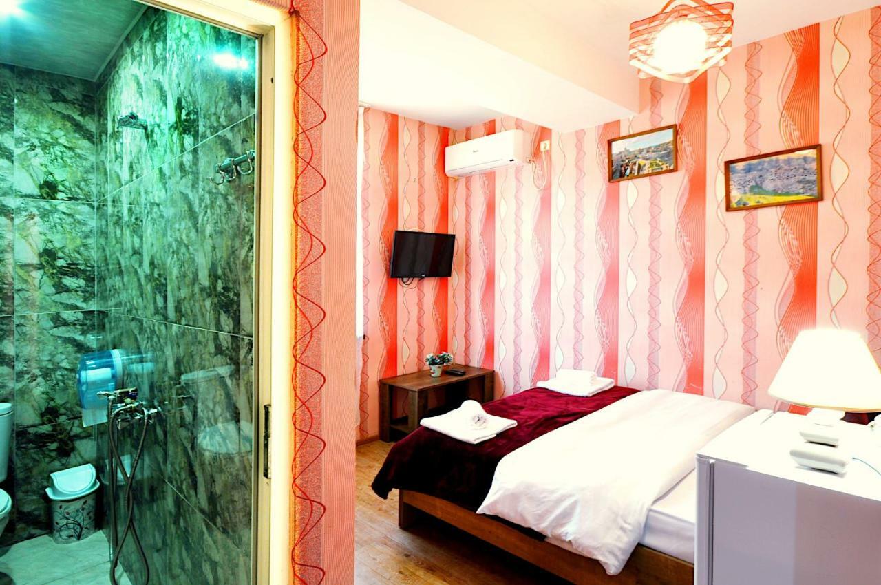 טביליסי Hotel Kavela מראה חיצוני תמונה